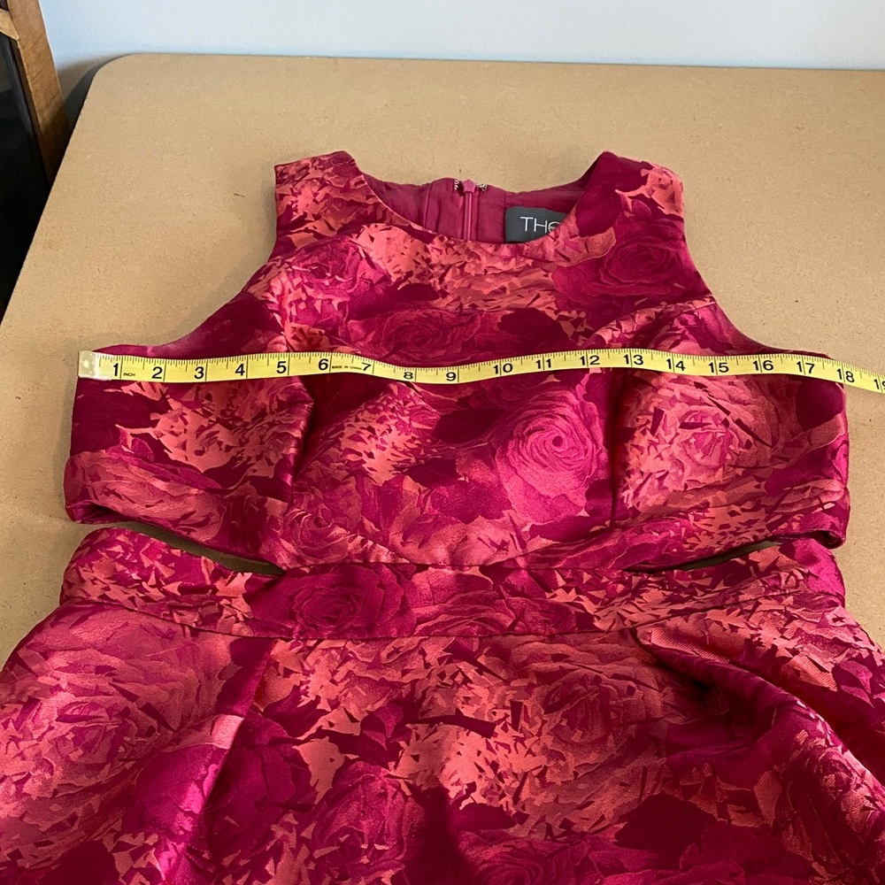 Theia Red Backless Floral Dress - Picture 10 of 15